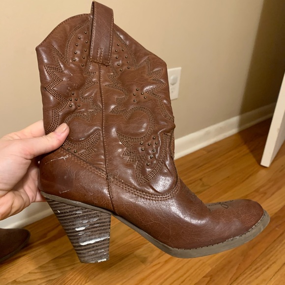 Cowboy boot - Picture 2 of 4